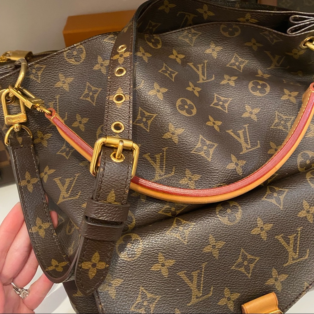 SOLD 🛑Louis Vuitton Métis Hobo Bag - Picture 6 of 16